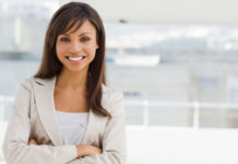 Qualities that a confident woman has in office atmosphere